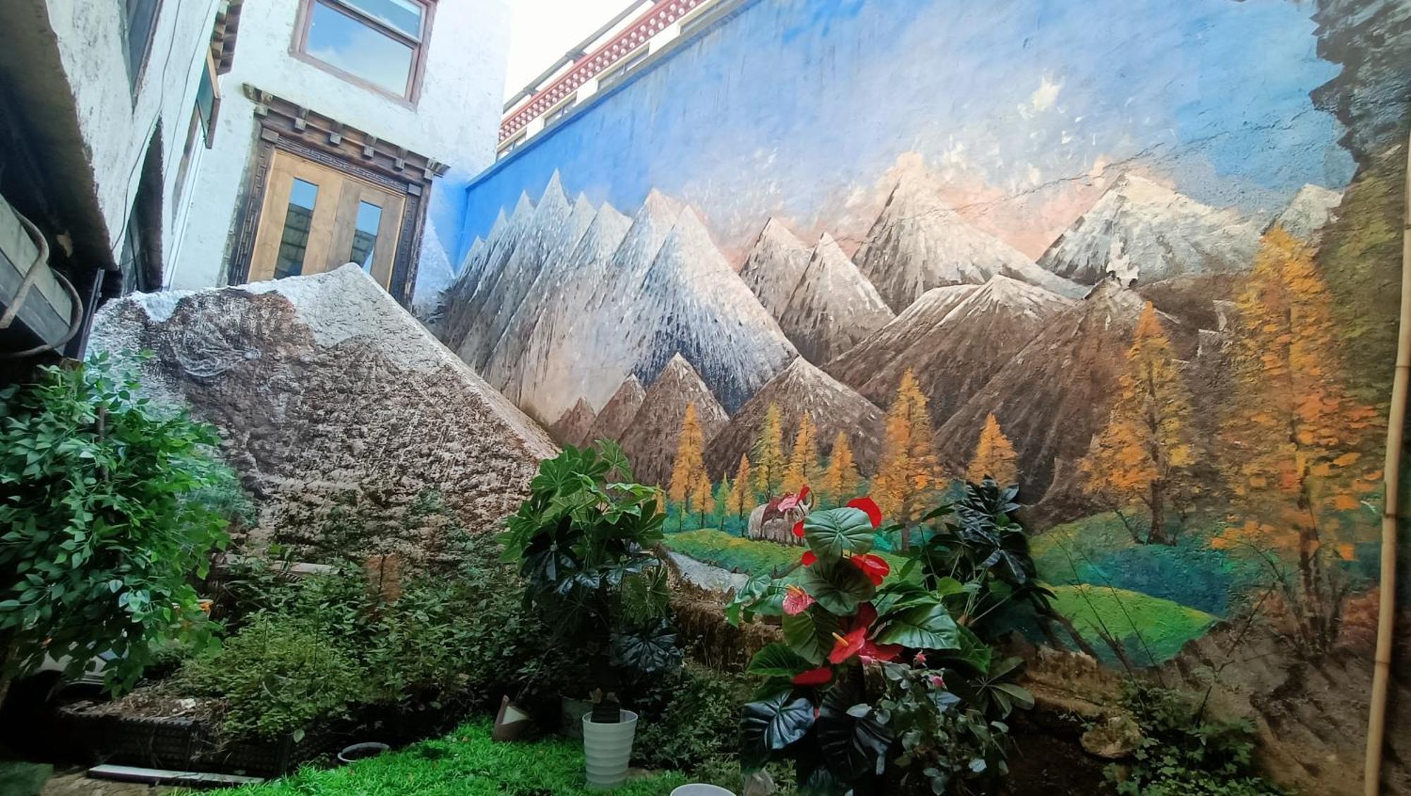 Energy Space Healing Inn Shangri-La Bagian luar foto