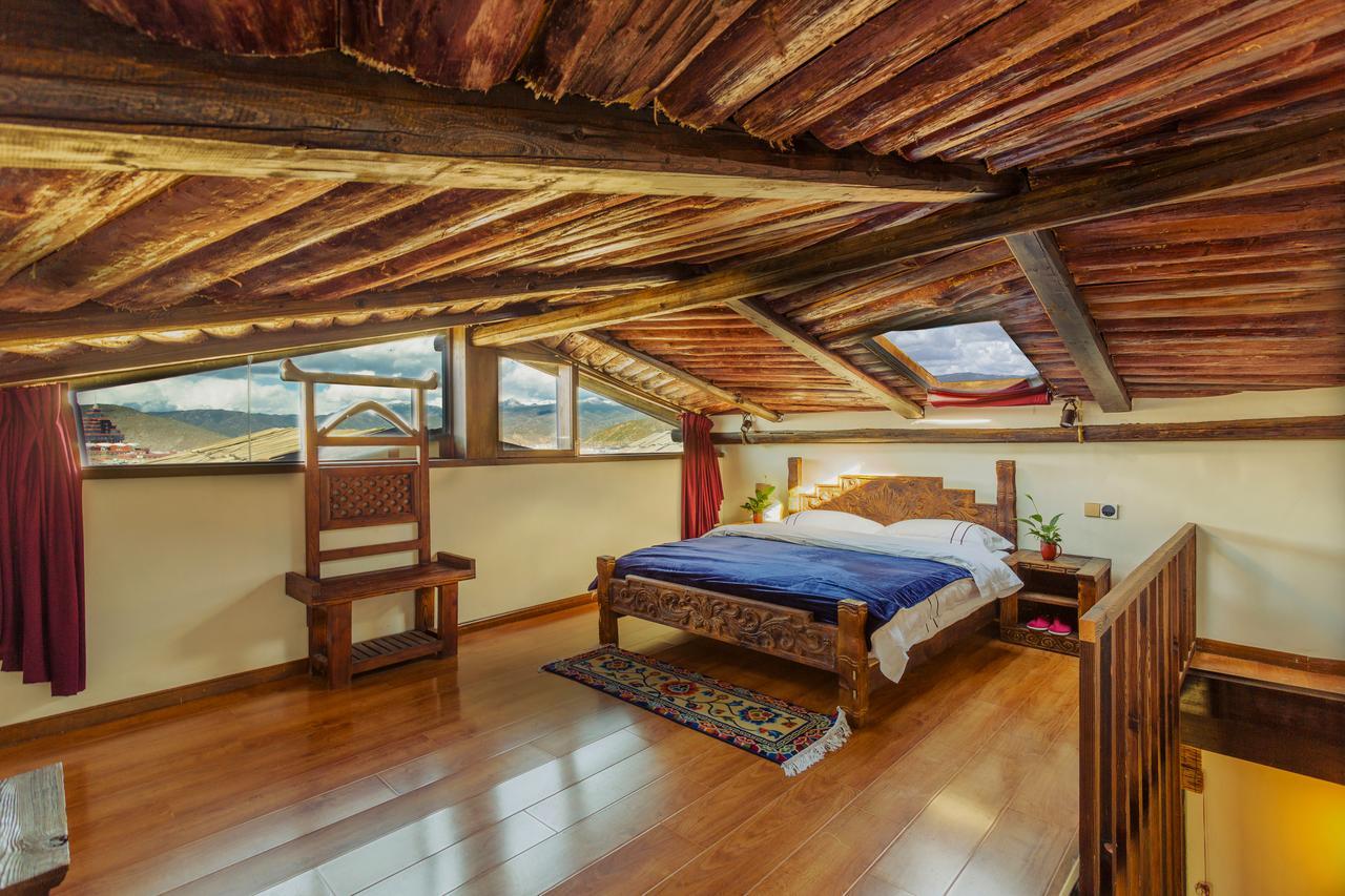 Energy Space Healing Inn Shangri-La Bagian luar foto